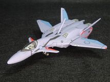 バンダイ 1/144 バルキリー VF-11C ファイター マクロスプラス仕様 全塗装完成品_画像1