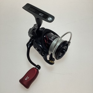 §§ DAIWA ダイワ 釣り用品 リール スピニングリール SLP WORKSハンドルノブ/純正付 程度B 18タトゥーラ LT2500S 060073 やや傷や汚れあり