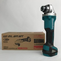 ■■ MAKITA マキタ 100mm 充電式ディスクグラインダ 1800mm 充電式ディスクグラインダ 18V GA404DZN 目立った傷や汚れなし_画像1