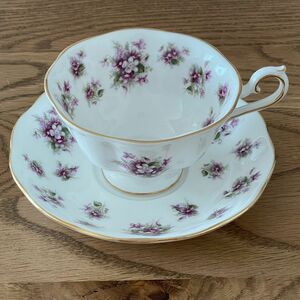 ROYAL ALBERT ロイヤルアルバート カップ＆ソーサー