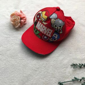 新品 6-9才用　　marvel MARVEL ダメージ　デザイン　レッド　キッズ　男の子　汚れあり　野球帽 キャップ 帽子 