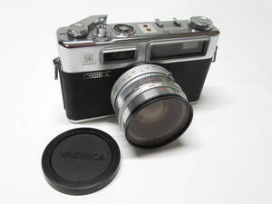 C-05 YASHIKA ELECTRO35 YASHINON-DX 1:1.7 f=45mm ヤシカ フィルムカメラ ジャンク品【匿名発送】
