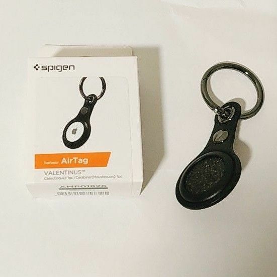 Spigen AirTag ケース レザー キーホルダー