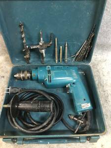 中古動作品 ビット多数付 N-4273 makita マキタ 震動ドリル 型番不明 振動