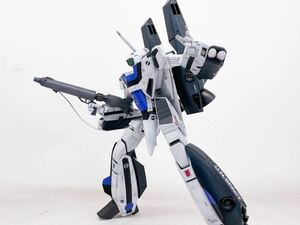 VF-1A スーパーバトロイド バルキリー　マックス機　完成品