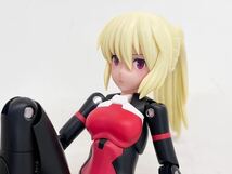 武装神姫　天使型 アーンヴァル リペイントカラーバージョン　完成品　コトブキヤ_画像9