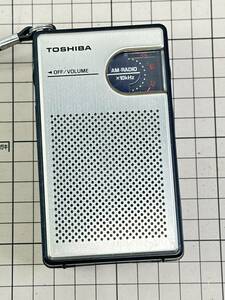 【ジャンク/通電のみ確認】TOSHIBA 東芝 AMラジオ RP-83