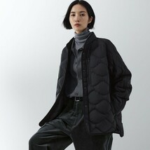 UNIQLO white Mountaineering リサイクルハイブリッドダウンジャケット Lサイズ ブラック 黒 2023年モデル_画像4