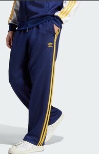 adidas/アディダス CL+ WIDE TP ワイドレッグトラックパンツ Мサイズ　IM4461　ダークブルー　ゆったりシルエット