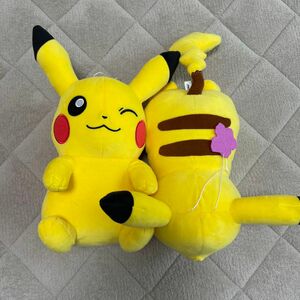 ピカチュウ　オス　メス　ぬいぐるみ　ポケモン