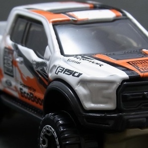 ★★日曜夜★未開封新品★'17 FORD F-150 RAPTOR★FORD PERFORMANCE★HOT WHEELSの画像1