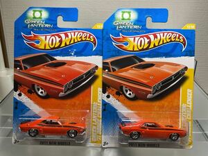 Hot Wheels GREEN LANTERN ‘71 DODGE CHALLENGER 2台セット グリーンランタン ダッジ チャレンジャー