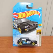 Hot WHeeLs ホットウィール LANCIA DELTA INTEGRALE BAJA BLAZERS ランチア デルタ インテグラーレ_画像1