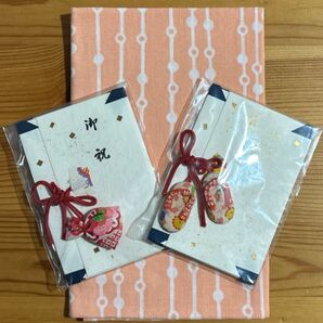 かまわぬ 手ぬぐい(餅花)1枚と 可愛い縮緬細工の ミニお祝儀袋2点のセット♪