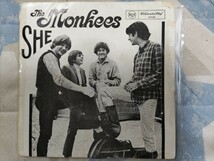 レア★【EP】「ザ・モンキーズ」THE MONKEES”SHE／SUNNY GIRLFRIEND／LOOK OUT／GONNA BUY ME A DOG“ オーストラリアRCA盤_画像1