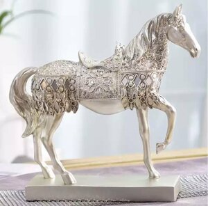 Art hand Auction Choose from 2 types Horse figurine Interior ornament Object Figurine Small item Decoration Living room Horse Miscellaneous goods Modern art Animal DJ975, Handmade items, interior, miscellaneous goods, ornament, object