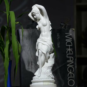 Art hand Auction 愛と美と性を司るギリシア神話の女神 アフロディーテ 彫刻 彫像 西洋雑貨 オブジェ 置物 フィギュリン インテリア 樹脂 ハンドメイド, インテリア小物, 置物, 洋風