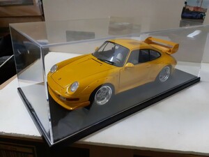 UTモデルズ　1/18　ポルシェ911　本体のみディスプレイケース付き