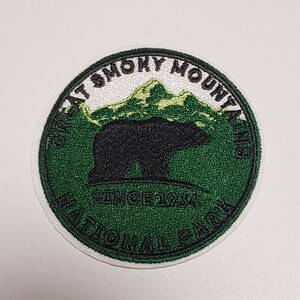 Y-37【 アイロンワッペン 】山 マウンテン MOUNTAIN 熊 クマ bear ベアー patch パッチ 【 刺繍ワッペン 】