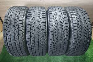 中古タイヤ　BRIDGESTONE BLIZZAK DM-V3 225/65R17 102Q 2020年製造　バリ溝 BS スタッドレス　A165