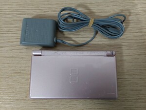 任天堂　 ニンテンドー DS Lite本体　メタリックロゼ　アダプター付き