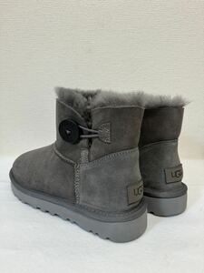 在庫処分　アグUGG　ミニベイリー ボタン　　US（6）-23cm 並行輸入品　訳あり(箱無し) グレー