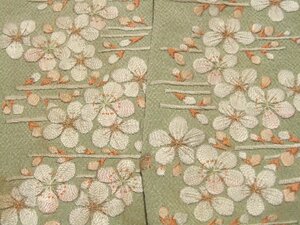 ：和古布材料；正絹縮緬、昔の刺繍襟