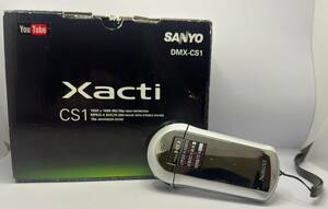 【超お買い得商品☆彡】★美品　SANYO デジタルムービーカメラ Xacti CS1 シルバー DMX-CS1★