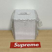 未開封 21fw Supreme Snowman Snowglobe Red タグ、ステッカー付き Supreme Online 購入 シュプリーム スノードーム スノーマン box logo_画像3