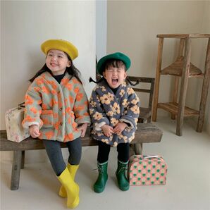 【特別限定価格】韓国子供服　フラワーボアアウター