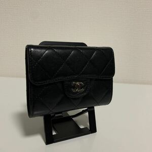 美品　CHANEL シャネル マトラッセ ラムスキン ココマーク コインケース　小銭入れ　財布　ブラック