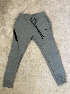 良品★ 国内正規品【NIKETECHFLEECE JOGGER PANTS CU4496-063 GRAY GREY ナイキ テックフリース ジョガーパンツ サイズMグレー】★送料無料