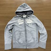 R-7　●Aberrombie&Fitch/アバクロ　サイズ S（実寸 M～）！　TALON=ZIP パーカー 刺しゅう USED加工●_画像1