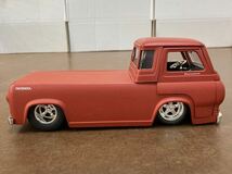 RK804) ジャンク フォード エコノライン 1/24 スケール 1965 FORD ECONOLINE Jada TOYS ミニカー_画像3