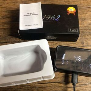 【送料無料】Bluetoothワイヤレスイヤホン LEDディスプレイミラー