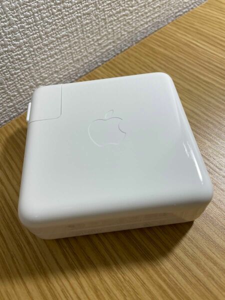 アップル Apple USB-C 電源 アダプター　96W