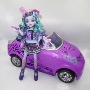 2022年★MONSTER HIGH★モンスターハイ★TWYLAと車のセット★フィギュア★人形★ぬいぐるみ★