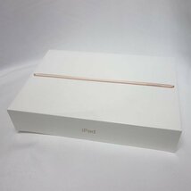 新品 未開封 iPad 第8世代 32GB WiFiモデル ゴールド MYLC2J/A 送料無料 インボイス可 【k1216-330-1218東】清T_画像1