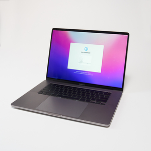 中古美品！Apple MacBookPro 16インチ USキーボード 1円スタート！2.4GHz / 64GBメモリ / 2TB SSDストレージ