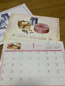 2024年 B6 3way 卓上カレンダー 壁掛けカレンダー スイーツ 絵柄 ブロック 3か月表示 六曜 CALENDAR カレンダー