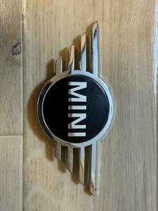 BMW MINI ミニクーパー・クロスオーバー 純正エンブレム