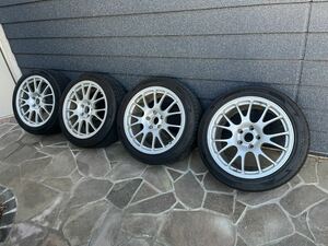 希少　鍛造　軽量　ニーズユーロクロス　17インチ8J+35 PCD112 66.5 LAUFENN S FIT EQ 225/45ZR17