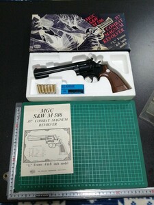 Y56　モデルガン MGC S&W 357マグナム 　 未発火　カートリッジ付き　インサート横　動作確認 OK　重さ　543g