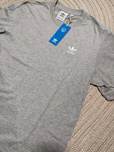 新品 未使用 adidas トレフォイル刺繍 半袖 Tシャツ 2XL グレー アディダス オリジナルス 