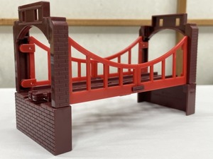 ■★カプセルプラレール　吊り橋（機関車トーマス）