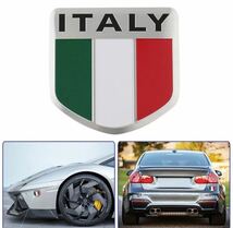 イタリア 国旗　アルミ ステッカー　エンブレムステッカー 1枚 アルファロメオ アバルト フィアット フェラーリ！_画像1