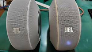 JBL Pebbles バスパワードスピーカー USB/DAC内蔵 白 ホワイト JBLPEBBLESWHTJN　ジャンク品