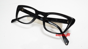 1960s ナイロン製ビンテージBLACK眼鏡フレーム Criss 黒NYLON ブラック Vintage アメリカ製 USA希少ウエリントンメガネ