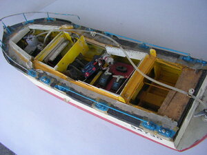 ☆古い　ラジコン　エンジン ボート　自作？　木製　全長75cm　ジャンク