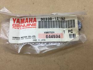 ヤマハ 純正品 XJR400 TW225E フロントフェンダープラグ 90338-12192 XJR1300 R1-Z XJR400R